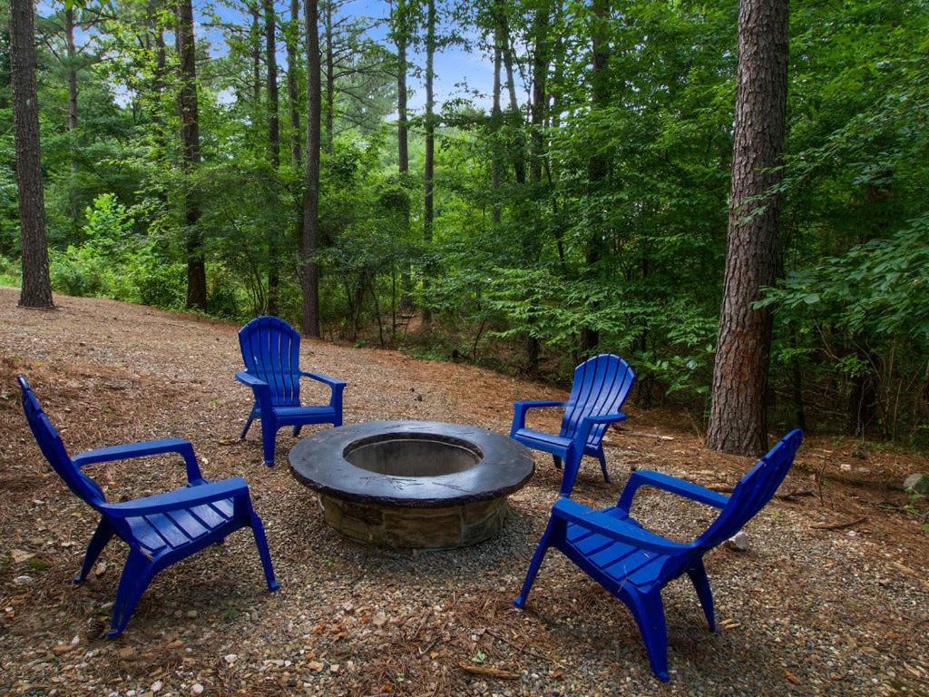 Stunning Luxury Cabin W Hot Tub And Fire Pit Holy Shiplap Is Perfect Romantic Couples Getaway Broken Bow Exterior foto